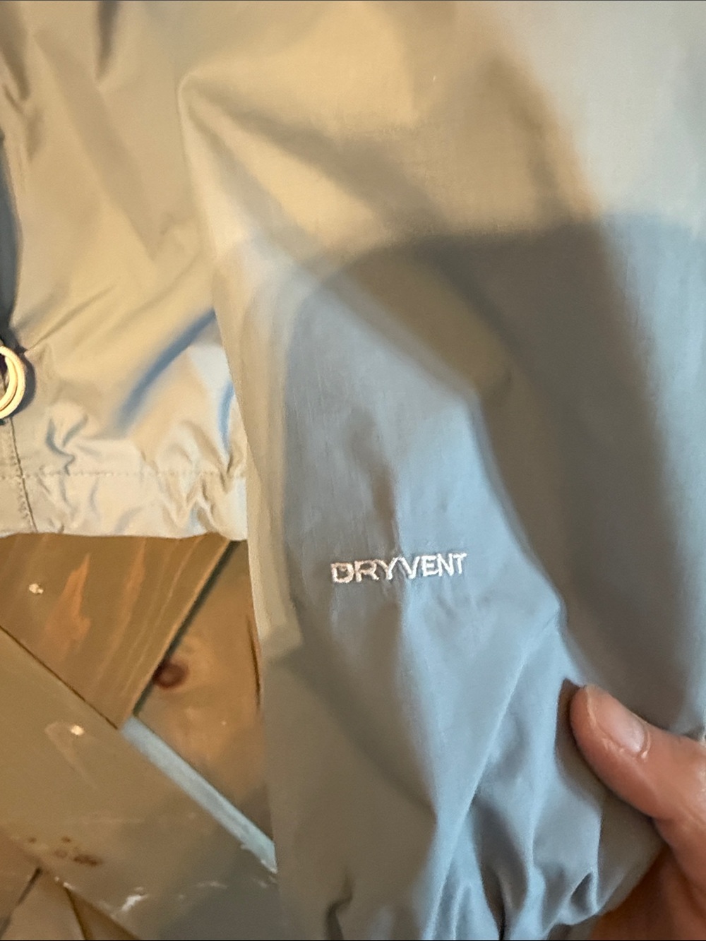 The North Face Light gray women’s Hooded Rain Jacket - Picture 4 of 8